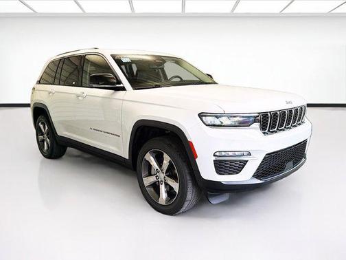 Bright White Clearcoat 2022 Jeep Grand Cherokee Limited