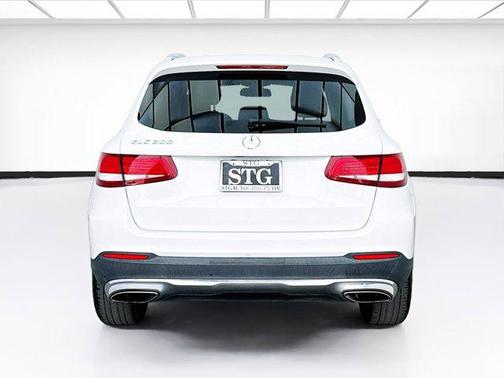 2016 Mercedes-Benz GLC 300 Base