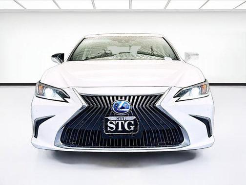 2021 Lexus ES 300h Base