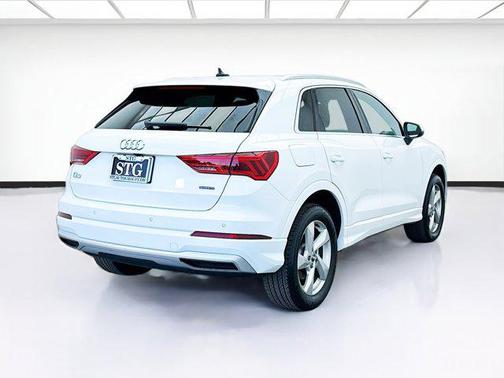 2020 Audi Q3 45 Premium