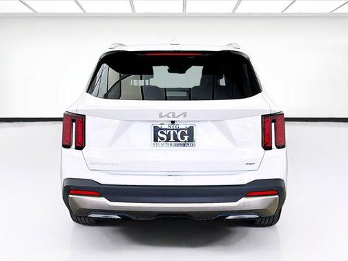 Snow White Pearl 2025 Kia Sorento Plug-In Hybrid EX