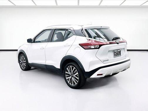 2022 Nissan Kicks SV