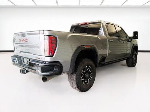 Sterling Metallic 2024 GMC Sierra 2500 AT4X