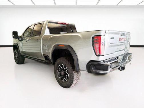 Sterling Metallic 2024 GMC Sierra 2500 AT4X