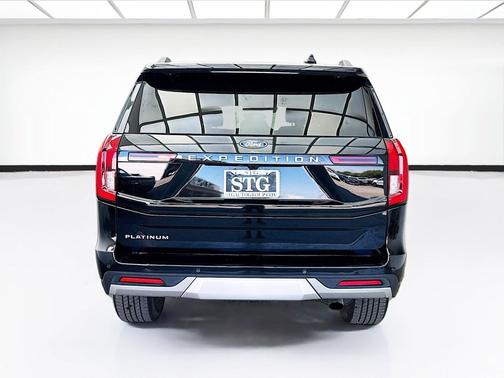 Black Metallic 2025 Ford Expedition Platinum