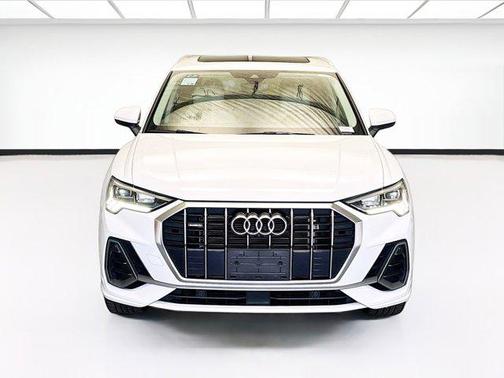2022 Audi Q3 45 S line Premium Plus