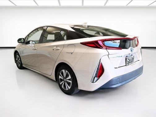 Titanium 2017 Toyota Prius Prime Advanced