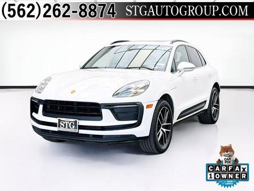 White 2022 Porsche Macan Macan