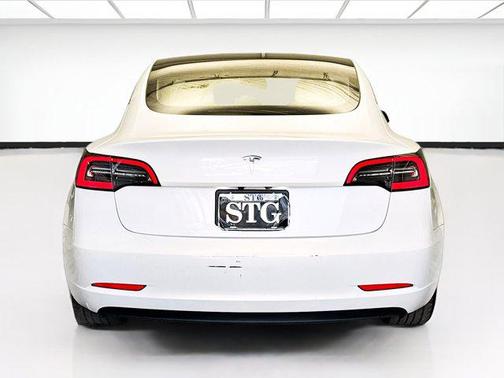 2023 Tesla Model 3 Standard Range