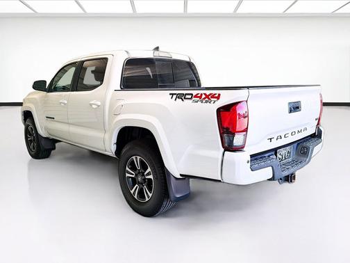 Super White 2019 Toyota Tacoma TRD Sport