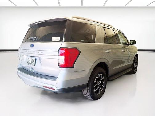 Silver Metallic 2024 Ford Expedition XLT