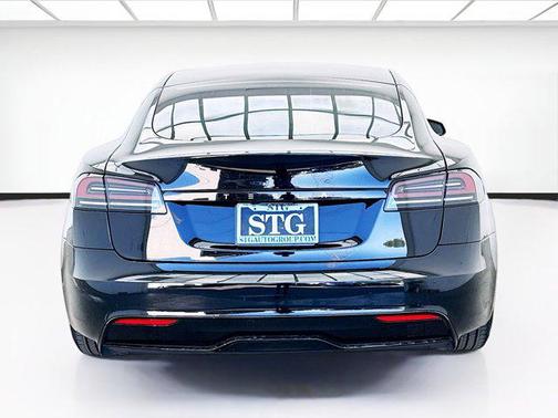 2023 Tesla Model S Base