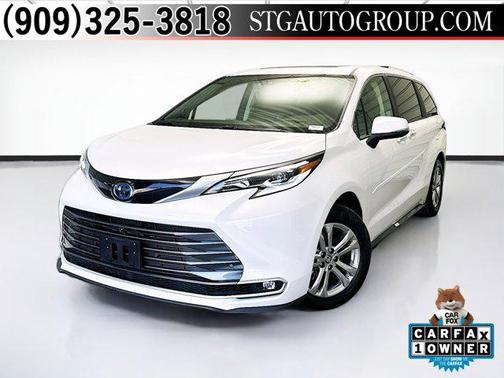 2024 Toyota Sienna Platinum 7 Passenger