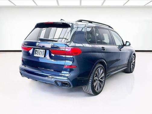 Carbon Black Metallic 2020 BMW X7 xDrive40i