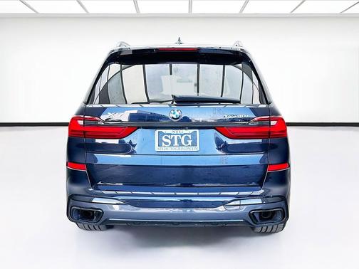 Carbon Black Metallic 2020 BMW X7 xDrive40i