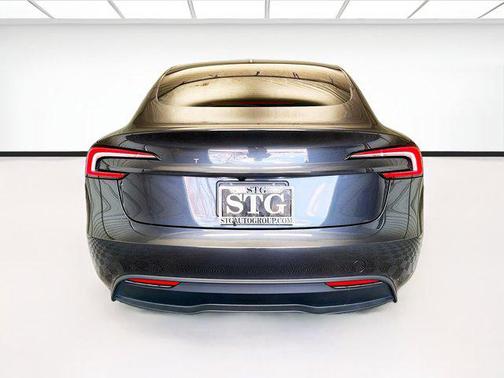 Stealth Gray 2024 Tesla Model 3 Standard Range