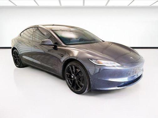Stealth Gray 2024 Tesla Model 3 Standard Range