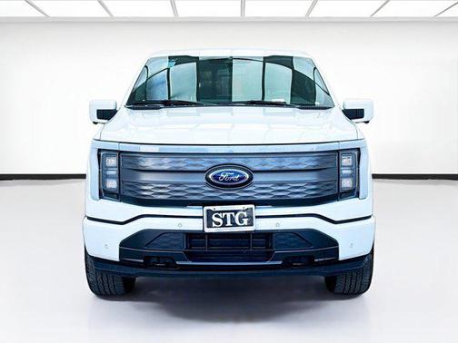 2023 Ford F-150 Lightning LARIAT