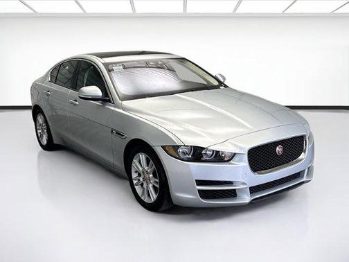 2018 Jaguar XE 25t Premium