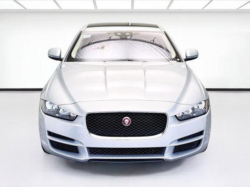 2018 Jaguar XE 25t Premium