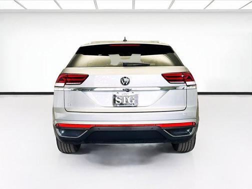 2021 Volkswagen Atlas Cross Sport 2.0T SE w/Technology