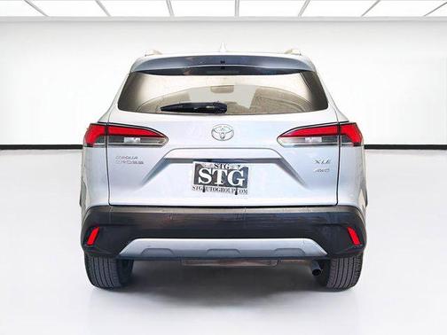 2024 Toyota Corolla Cross XLE
