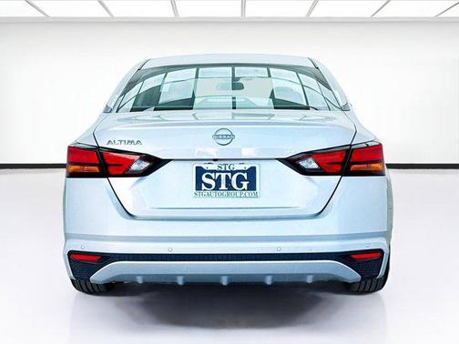 2023 Nissan Altima S FWD