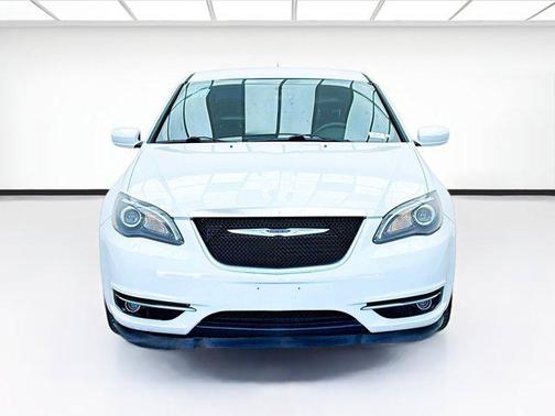 2013 Chrysler 200 Limited