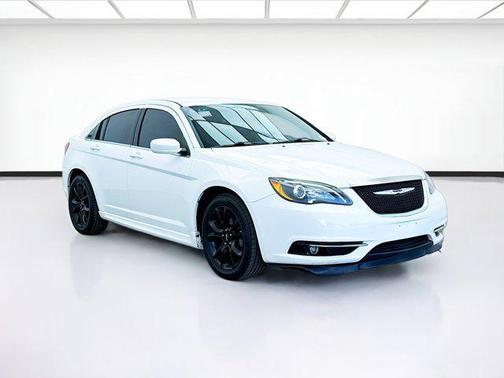 2013 Chrysler 200 Limited