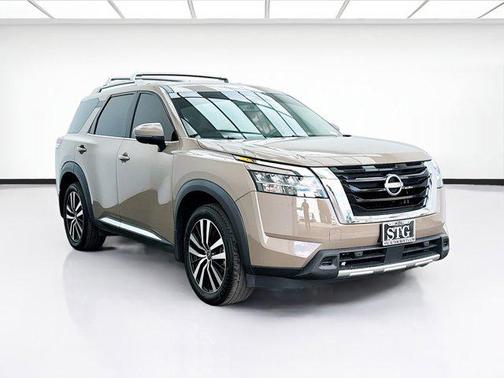2024 Nissan Pathfinder Platinum FWD