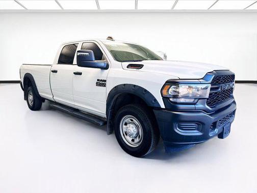 2023 RAM 2500 Tradesman Crew Cab 4x2 8' Box