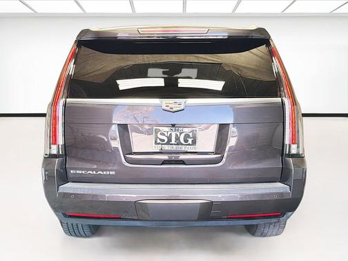 Dark Granite Metallic 2016 Cadillac Escalade Platinum