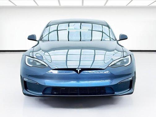 2022 Tesla Model S Base
