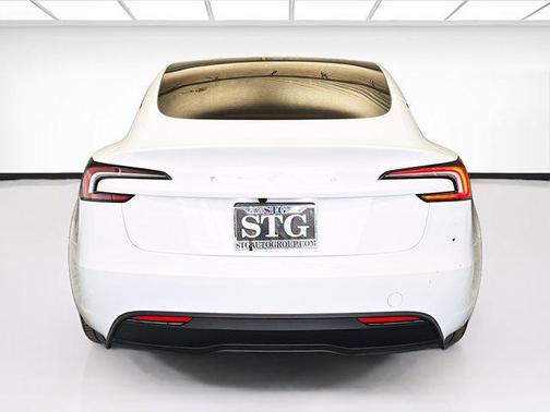 2025 Tesla Model 3 Standard Range