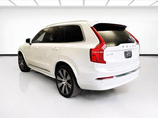 2023 Volvo XC90 Recharge Plug-In Hybrid T8 Ultimate Bright Theme 7-Seater