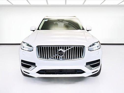 2023 Volvo XC90 Recharge Plug-In Hybrid T8 Ultimate Bright Theme 7-Seater
