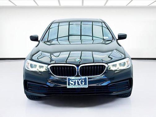 2019 BMW 530 530i