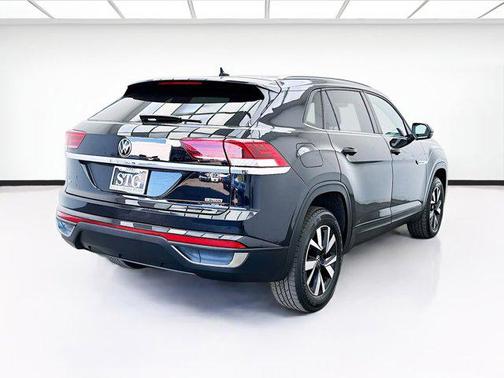 2020 Volkswagen Atlas Cross Sport 2.0T SE