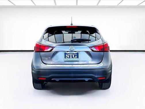 2017 Nissan Rogue Sport S