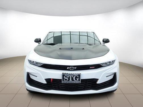 Photo 3 of 27 of 2020 Chevrolet Camaro 1SS