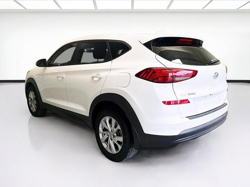 Winter White 2021 Hyundai TUCSON SE
