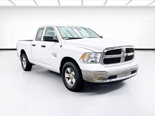 Bright White Clearcoat 2024 RAM 1500 Classic SLT