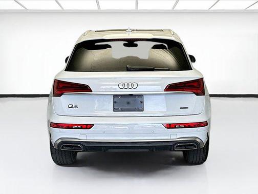 2023 Audi Q5 45 S line Premium