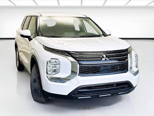 2022 Mitsubishi Outlander ES 2.5 2WD
