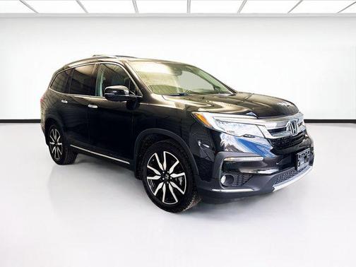 2022 Honda Pilot Touring 8-Passenger