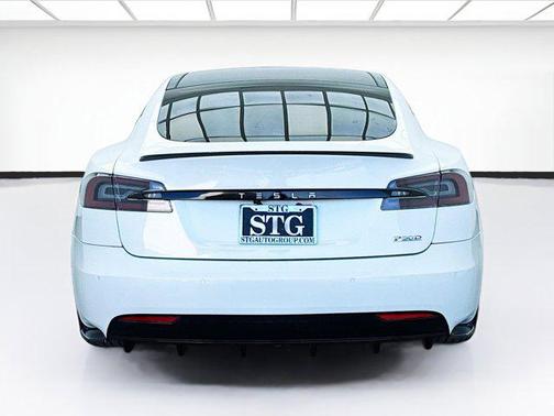 2016 Tesla Model S P90D