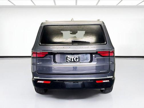2022 Jeep Wagoneer Series III 4x2