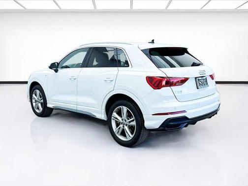 2021 Audi Q3 45 S line Premium