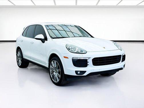 2017 Porsche Cayenne Platinum Edition