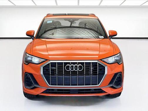2022 Audi Q3 45 S line Premium